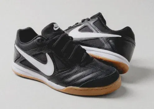 Nike GATO HQ6019-001 für 44,00 € inkl. Versand (statt 70,00 €)