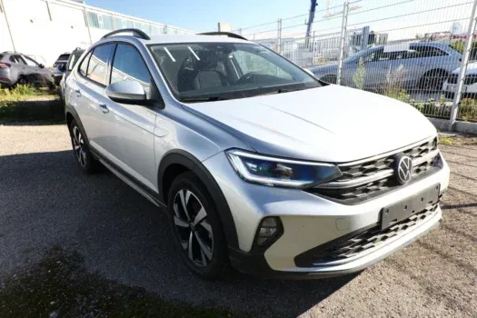 Volkswagen Taigo Benziner mit 116 PS und manuellem Getriebe, nur 10 km gefahren