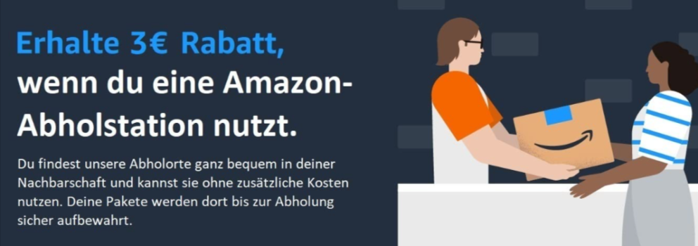 Glücklicher Kunde mit Amazon-Paket und Rabatt-Gutschein