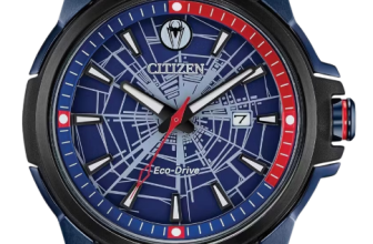 Citizen Marvel Spider-Man Armbanduhr AW1156-01W mit rotem Zifferblatt und Spider-Man-Logo auf weißem Hintergrund