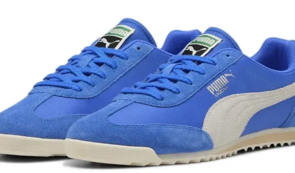 PUMA Arizona Nylon Retro-Sneaker (398682 01) in Blau/Weiß für 29,99€ [Gr. 36 bis 39]