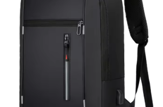 Wasserdichter Herren Business-Rucksack in Schwarz mit Laptopfach und USB-Ladeanschluss