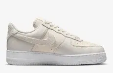 Nike Air Force 1 07 Se Suede Damenschuh