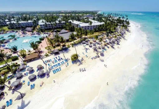 Strandansicht des 4-Sterne VIK Hotel Arena Blanca in der Dominikanischen Republik