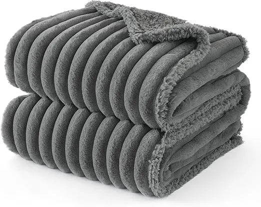 Bedsure Wasserdichte Hundedecke 102 X 127 Cm Hundedecke Waschbar Fuer Grosse Hunde Haustier Decke Flauschig Und Weich Schutzdecke Hundesofa Hundedecke Fuer Unterwegs Grau