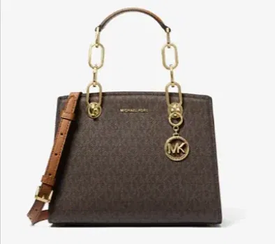 Michael Kors Cynthia Henkeltasche mit Logomuster für nur 160€ statt 240€