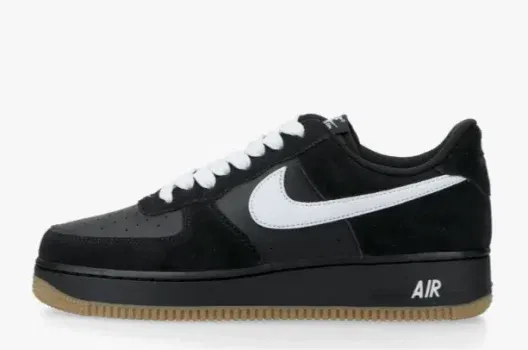 Nike Air Force 1 '07 LV8 (Ib6388-001) für 90,97 € inkl. Versand (statt 130,00 €)