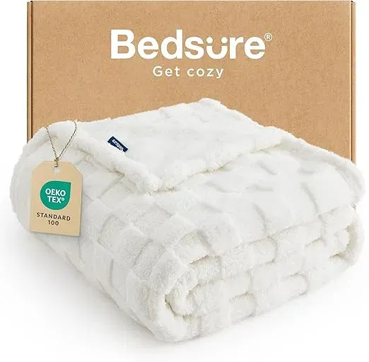 Schnäppchen, Deals Und Rabattcodes Des Tages: Bedsure Kuscheldecke Flauschig Fleecedecke