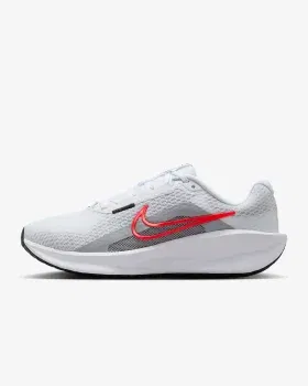 Nike Downshifter 13 Damen Sneaker FD6476-104 (Gr. 35,5 bis 44,5) ab 45,49 € inkl. Versand (Nike Member)