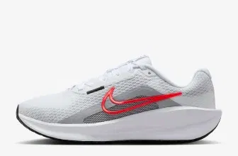 Nike Downshifter 13 Damen Sneaker FD6476-104 (Gr. 35,5 bis 44,5) ab 45,49 € inkl. Versand (Nike Member)