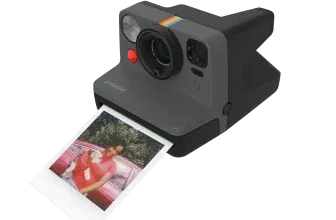 Polaroid Now Sofortbildkamera 3. Generation für 95,90 € inkl. Versand