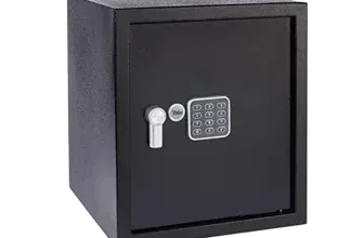 Yale Value Safe Möbeltresor mit Alarm & Tastenfeld (L - 40 l) für 68,90 € inkl. Versand (statt 168,79 €)
