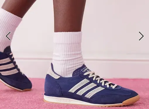Schnäppchen, Deals Und Rabattcodes Des Tages: Adidas Originals Sl Og Sneaker In Marineblau Und Weiß Mit Häkeldetails