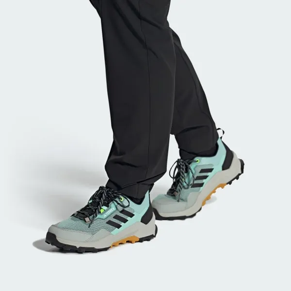 Adidas Terrex AX4 Wanderschuh IF4870 (Gr. 36 bis 45 1/3) für 55,00 € inkl. Versand (statt 98,54 €)