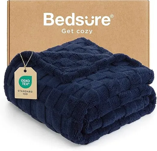 BEDSURE Kuscheldecke Marine Blau (Marine Blau 130 x 170 cm) für 7,64 € inkl. Prime-Versand (statt 15,00 €)