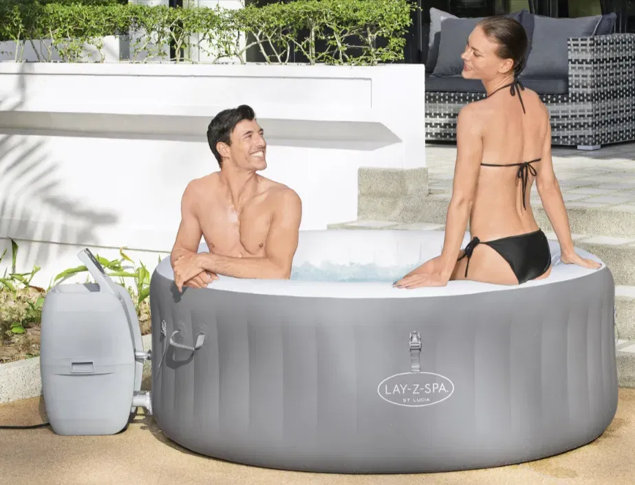 Schnäppchen, Deals Und Rabattcodes Des Tages - Bestway Whirlpool Lay-Z Spa St. Lucia Airjet