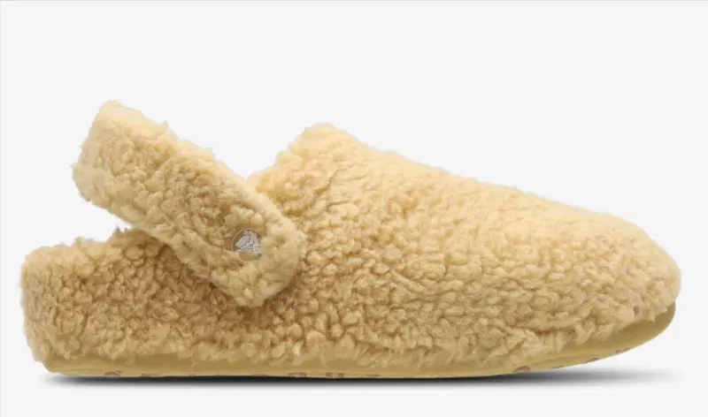 Crocs Cozzzy Slipper 209386-209 (Gr. 37-38 bis 38-39) ab 18,00 € inkl. Versand (Flex-Mitglied) (statt 32,00 €)