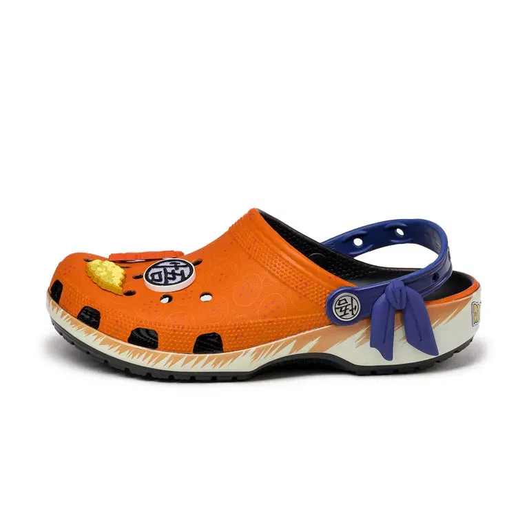 Crocs x Dragon Ball Z Classic Clog 210826-90H (Gr. 36-37 bis 41-42) für 49,00 € inkl. Versand (statt 69,95 €)