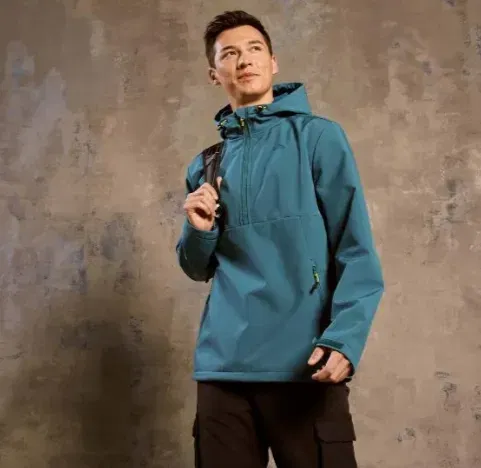 Crivit Herren Softshelljacke, wasserabweisendes Obermaterial (2 Farben Sbis XL) für je 15,94€ inkl. Versand (statt 24€)