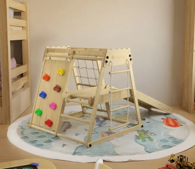 Juskys Indoor Klettergerüst für Kinder (mit Rutsche Kletterwand & Zubehör) für 101,99 € inkl. Versand (statt 199,99 €)