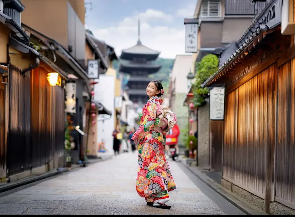 2-für-1 Japan Rundreise (2. Person kostenlos!) (12 Tage) im Dezember 2025 ab 1.999 €: Osaka, Kyoto & Tokio inkl. Flug, Gepäck und Shinkansen!