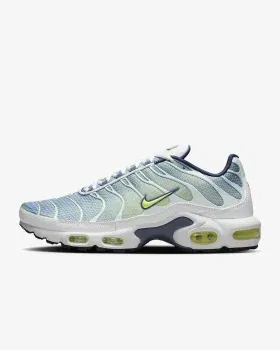 Nike Air Max Plus Herren Sneaker HV6227-001 (Gr. 37,5 bis 49,5) für 94,99 € inkl. Versand
