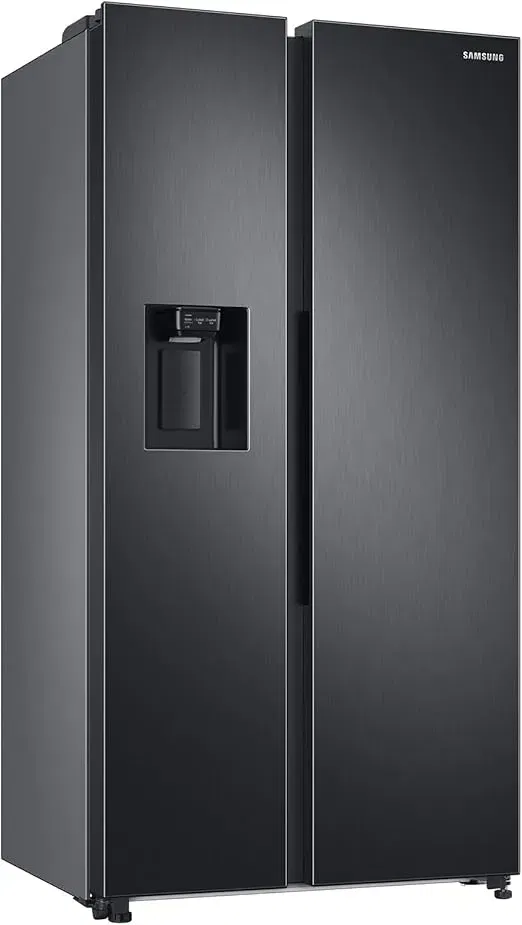 Samsung Side-by-Side-Kühlschrank mit Gefrierfach 178 cm 635 und Eisspender No Frost+ Premium Black Steel RS6GA884CB1EG für 1.399,00 € inkl. Versand (statt 1.649,00 €)