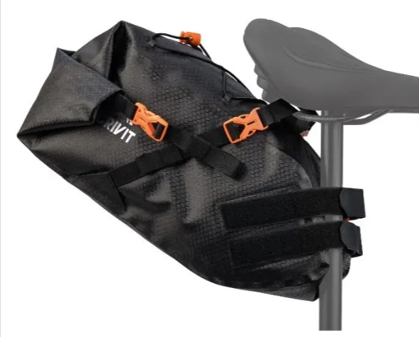 Crivit Satteltasche mit reflektierenden Deko-Elementen für 12,94 € inkl. Versand (statt 23,00 €)