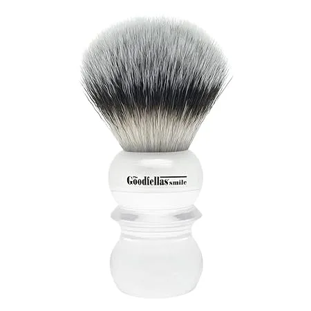 The Goodfellas‘ smile pennello da barba sintetico Bad Boy für 12,11 € inkl. Prime-Versand (statt 14,17 €)
