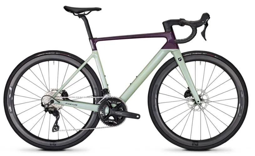 Focus Izalco Max 8.8 Shimano 105 (8,9 KG) für 2.261€ inkl. Versand