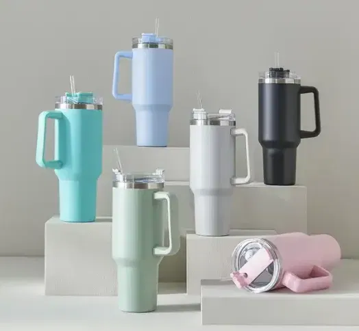 KHG To Go Becher (1,2 Liter) für nur 5€ bei Höffner (Abholung)