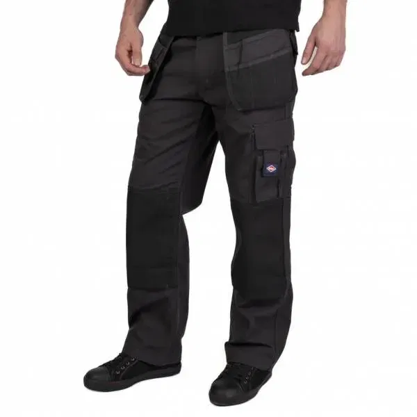 Lee Cooper Holster Pocket Workwear Herren Arbeitshose (2 Farben, Gr. W30/L31 bis W42/L33) für 16,94 € inkl. Versand