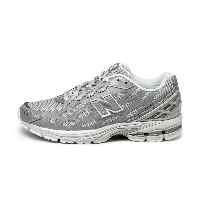 New Balance U1906WFE (Gr. 37,5 bis 45,5) für 89,00 € inkl. Versand (statt 112,00 €)