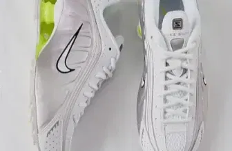 Nike – Shox R4 – Sneaker in Weiß und Silber (Gr. 36 bis 40) für 72,00 € inkl. Versand (statt 155,30 €)