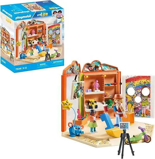 Playmobil My Life – Spielwarenladen (71536) für 17,99 € inkl. Prime-Versand