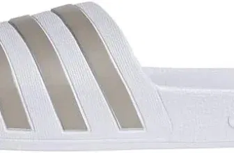 Adidas Shower Adilette Strand- und Badeschuhe für Herren (Gr. 37 bis 48) für 11,49 € inkl. Prime-Versand (statt 19,00 €)