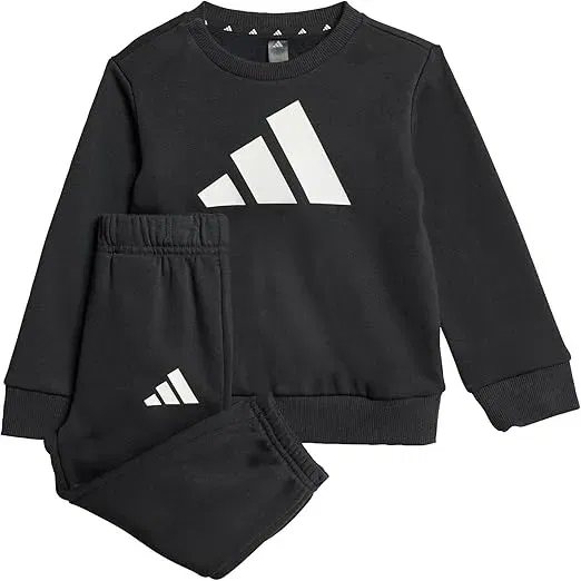 adidas Unisex Baby Essentials Jogger Trainingsanzug für 20,07 € inkl. Prime-Versand (statt 29,99 €)