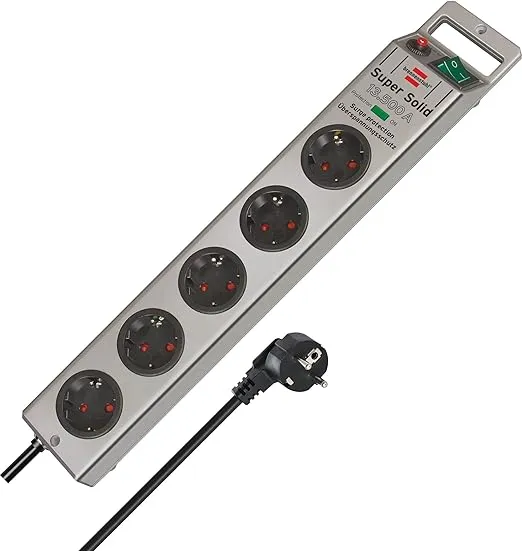 Brennenstuhl Super-Solid Steckdosenleiste 5-Fach mit Überspannungsschutz für 15,69 € inkl. Prime-Versand