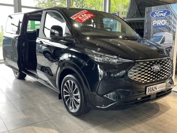 Ford Tourneo Custom BEV mit 218 PS für 316,56 € / Monat + 1.890,00 € einmalig – LF 0,39 (Privat- und Gewerbekunden)