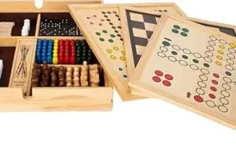 Small Foot Spielesammlung mit 20 klassischen Gesellschaftsspielen in massiver Holzkiste ab sechs Jahren für 30,95 € inkl. Prime-Versand (statt 43,63 €)