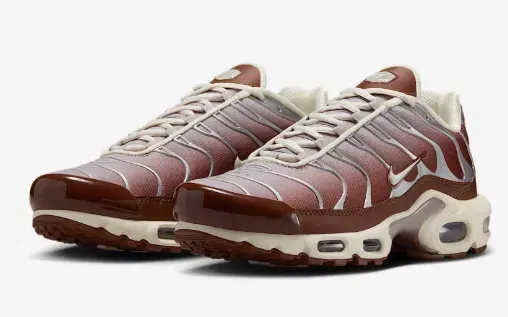 Nike Air Max Plus II7637-200 (Gr. 35,5 bis 47) für 94,99 € inkl. Versand (statt 189,99 €)