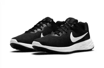 Nike Revolution 6 Next Nature Herren Lauf-Schuhe (Gr. 40 1/2 bis 47 1/2) für 44,99 € inkl. Versand (statt 60,00 €)