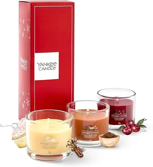 Yankee Candle Duftkerzen Geschenkset (3 duftende Mini gefüllte Votivkerzen) für 11,89 € inkl. Prime-Versand (statt 14,90 €)