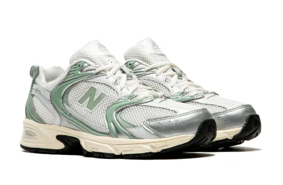 Schnäppchen, Deals und Rabattcodes des Tages - New Balance 530 U530SEB AFEW STORE