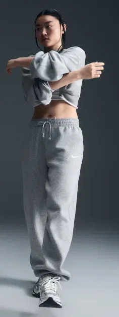 Nike Sportswear Phoenix Fleece FZ5996-063 (Gr. XS bis XL) ab 35,99 € inkl. Versand  (Nike Member) (statt 49,99 €)