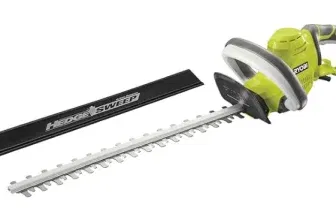 RYOBI Elektro-Heckenschere RHT4550HS (450 W – 50 cm Messerlänge Diamantgeschliffene Messe) für 32,99 € inkl. Prime-Versand (statt 75,00 €)