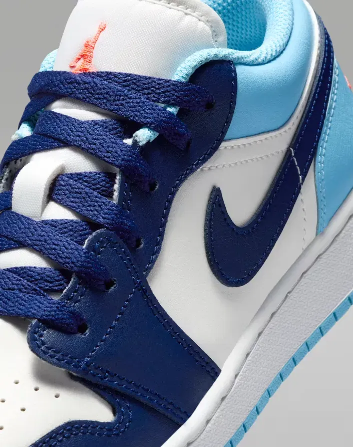 AIR JORDAN 1 LOW GS png 1070×1338 12 28 2025 04 53 PM Schnäppchen, Deals Und Rabattcodes Des Tages - Air Jordan 1 Low Gs