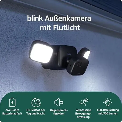 Blink Außenkamera mit Flutlicht (neueste Generation) (700 Lumen LED zwei Jahre Batterielaufzeit) für 41,99 € inkl. Prime-Versand (statt 70,00 €)