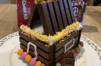 Schnäppchen, Deals und Rabattcodes des Tages - NESTLE KITKAT Chalet Kit Weihnachtsschokolade Weihnachtshäuschen