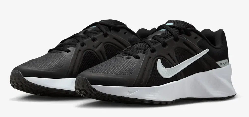 Nike Metro Tek HM9493-005 (Gr. 38,5 bis 49,5) ab 44,99 € inkl. Versand (statt 67,85 €)